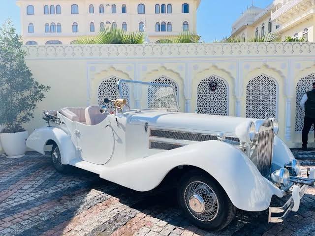 Jaipur Vintage Car Rental